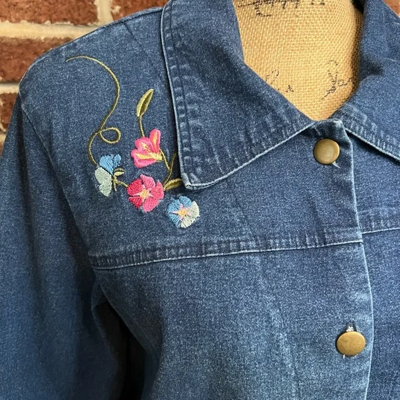 **SOLD** VINTAGE 80's/90's denim chore coat - Picture 3 of 5